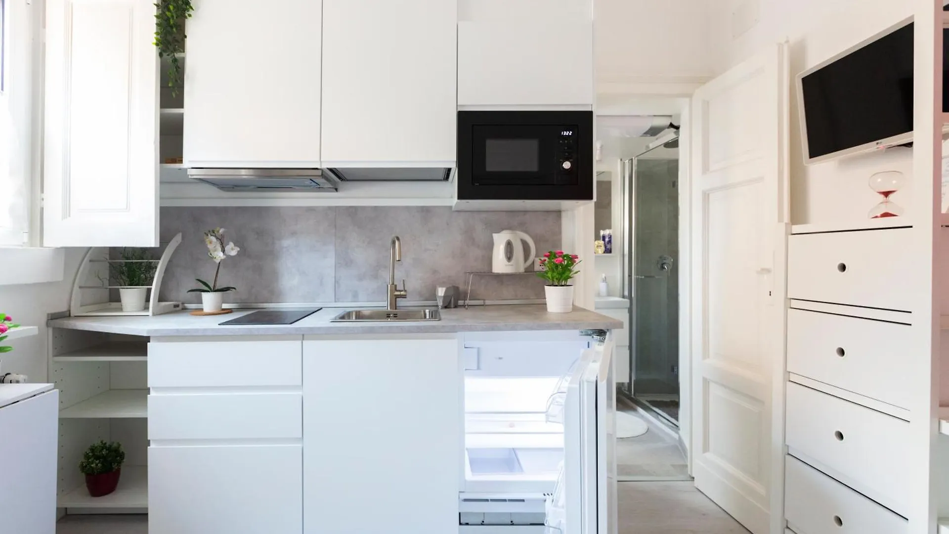Commenda White Studio Milano 0*,  Italien