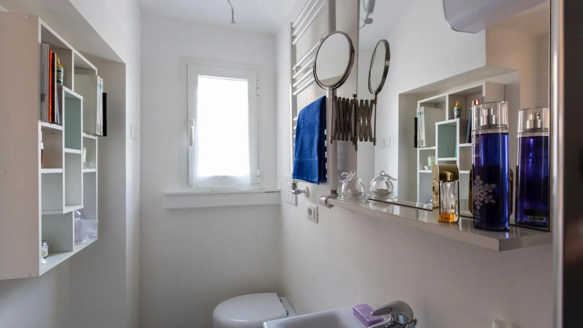 Apartment Commenda White Studio Milan Italy