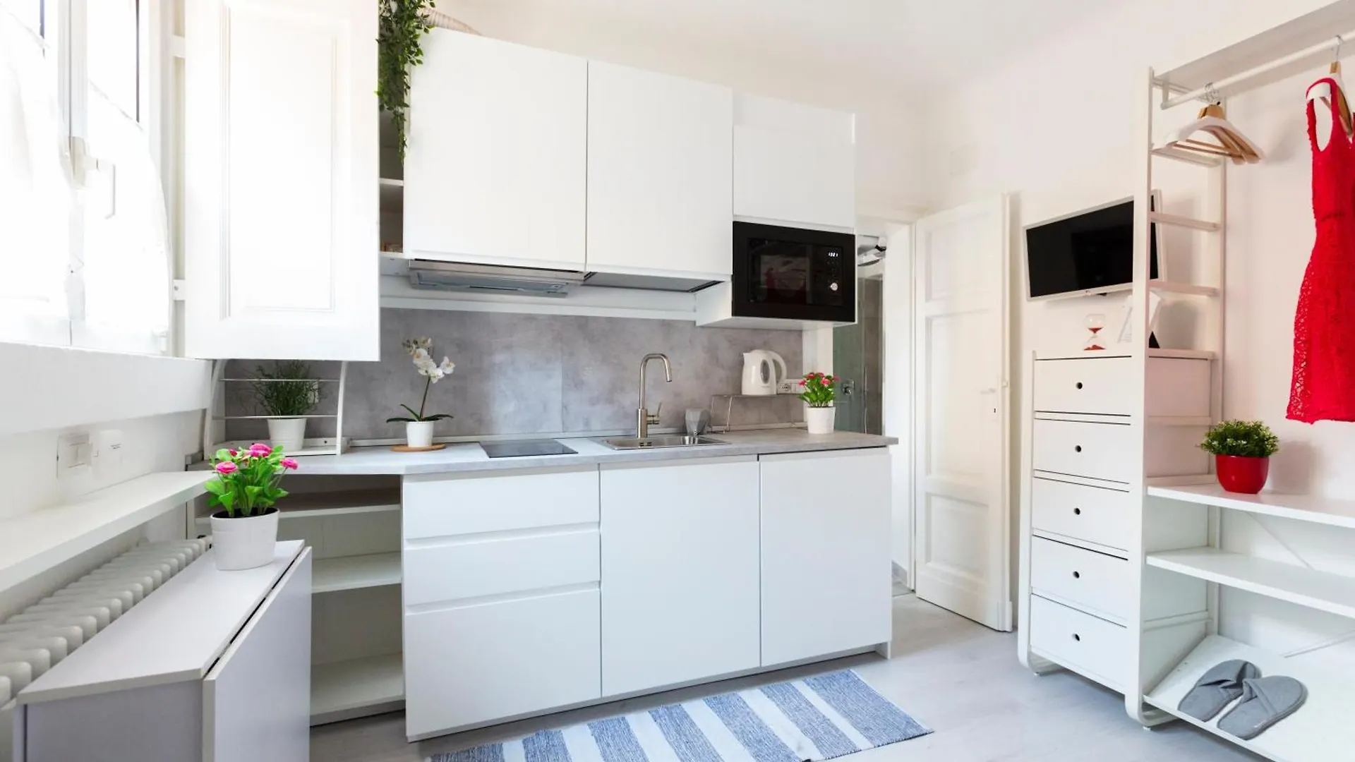 Apartment Commenda White Studio Milan